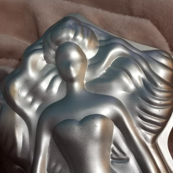 VTG Wilton Barbie Cake Pan 1992 Retro 80's 90's Kids Character Cakes Old School - Picture 10 of 10